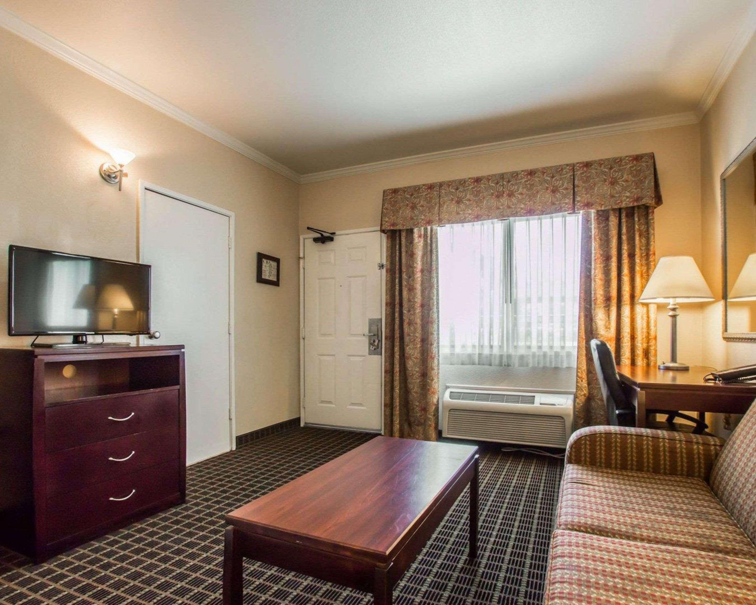 Quality Inn Temecula Valley Wine Country Extérieur photo