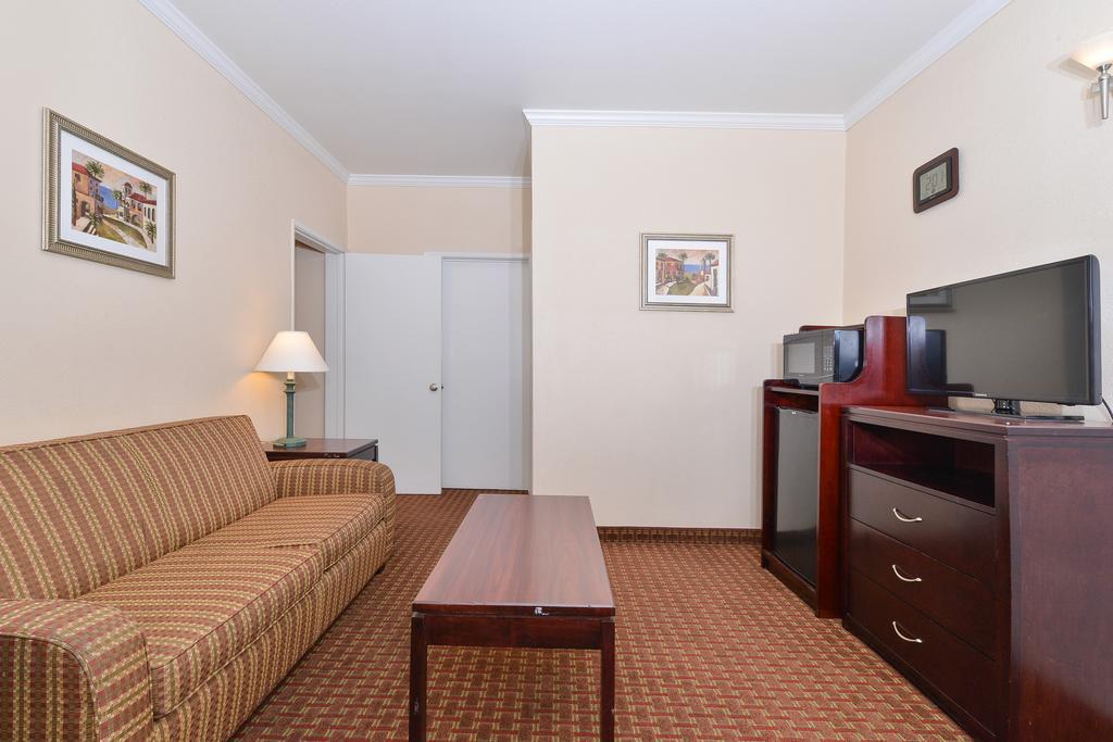 Quality Inn Temecula Valley Wine Country Extérieur photo
