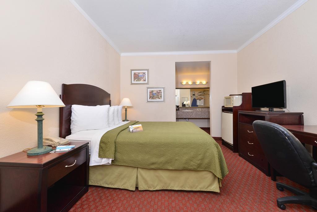 Quality Inn Temecula Valley Wine Country Extérieur photo